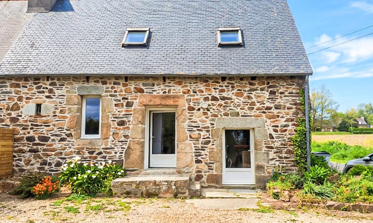 Rospez House | 1 bedroom pet friendly home in Rospez