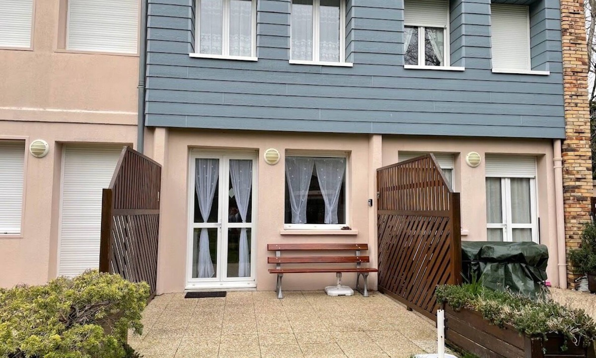 Saint-Pair-sur-Mer House | 2* 4-person gîte in 5 ha private park, 400 m from Jullouville beach