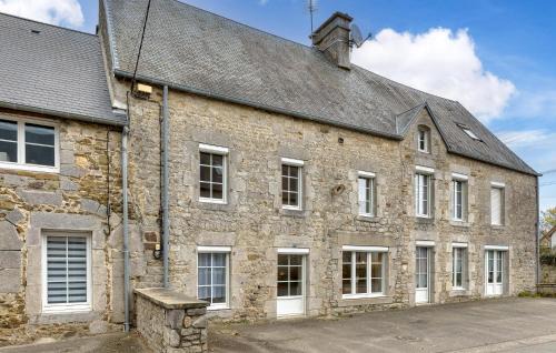 Hauteville-sur-Mer House | 2 Bedroom Awesome Home In Hauteville-Sur-Mer