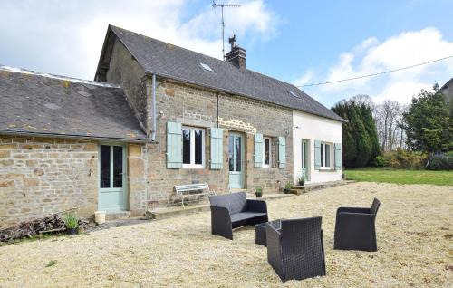 Saint-Simeon House | 2 Bedroom Nice Home In Passais-Villages