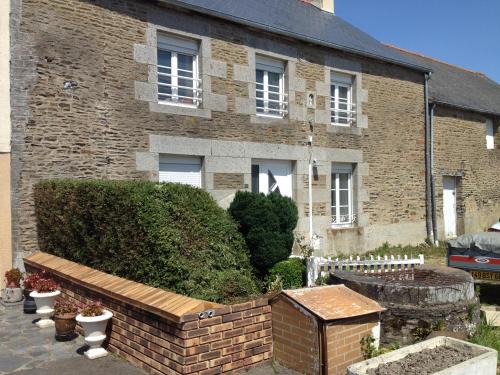 Tanis Apartment | 2 Gîtes 3 possibilités à 10 mn du Mont Saint Michel