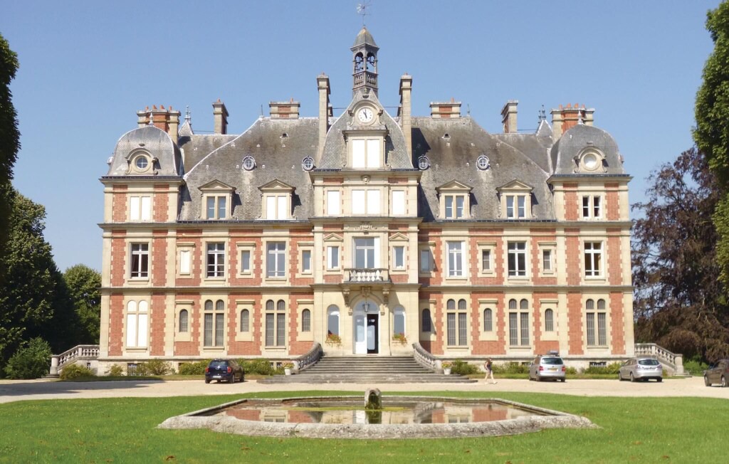 Ocquerre Apartment | 4 bedroom accommodation in Ocquerre