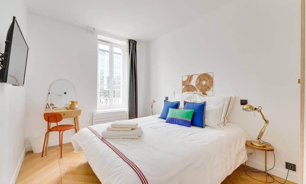 Ternes Apartment | 4ch/3sdb/Clim/Métro/Coté Cours