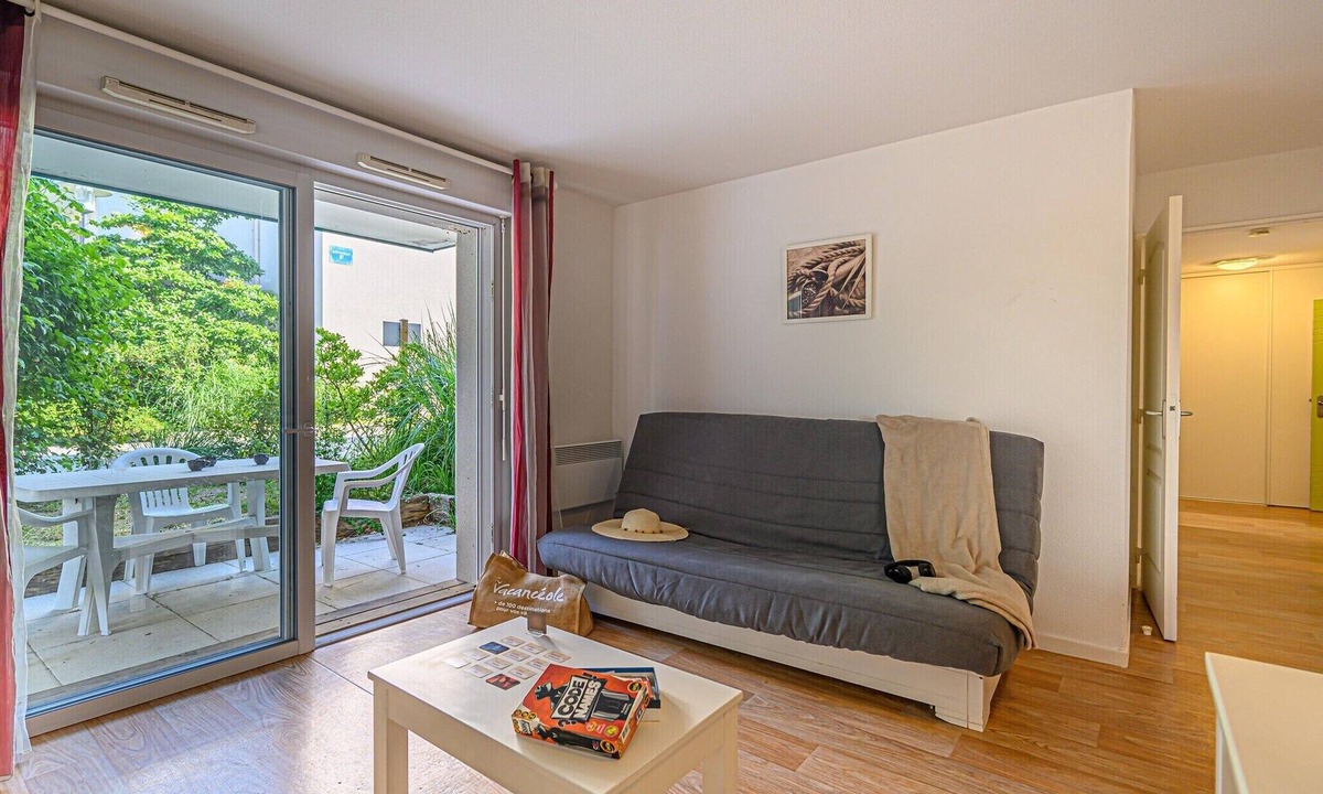 Plescop Apartment | 6-Guest Spacious Apartment in Vannes