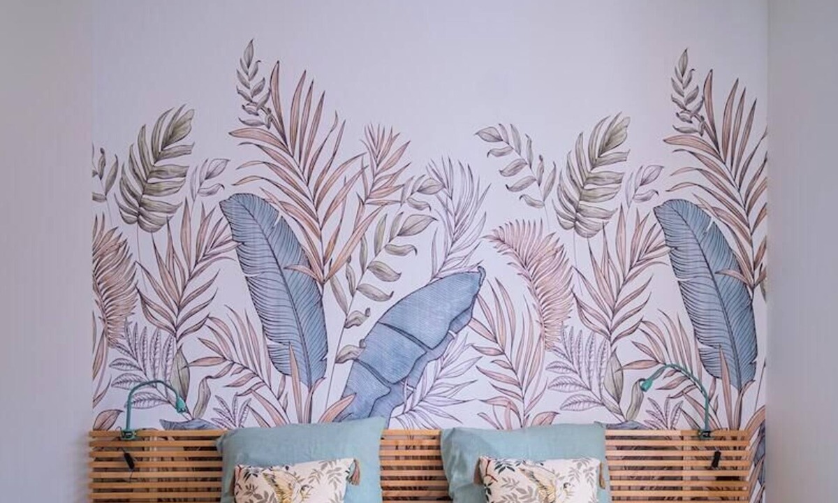 Parigne-lʼEveque House | A bucolic charm, a garden, and a cozy mezzanine