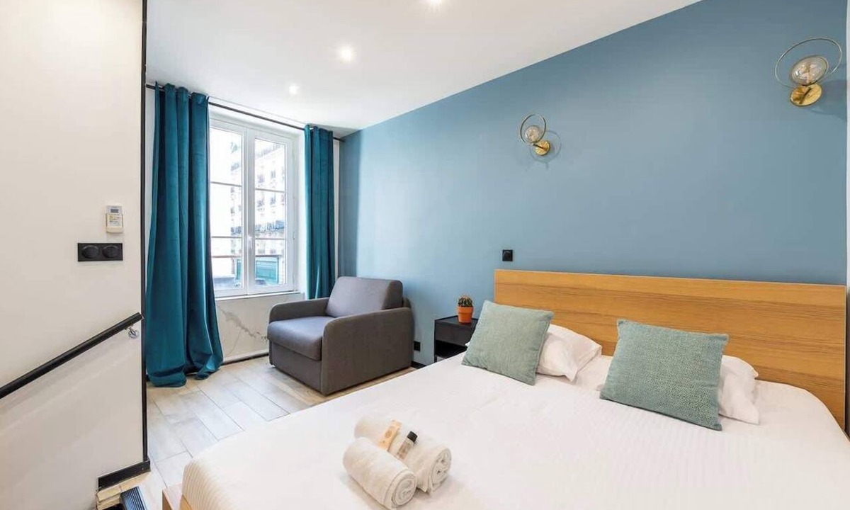 Grenelle Apartment | AC & Duplex Close to Eiffel Tower - 20 min Away