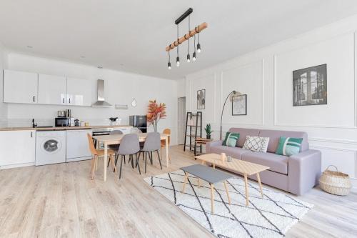 Faubourg-du-Roule Apartment | AH Droite