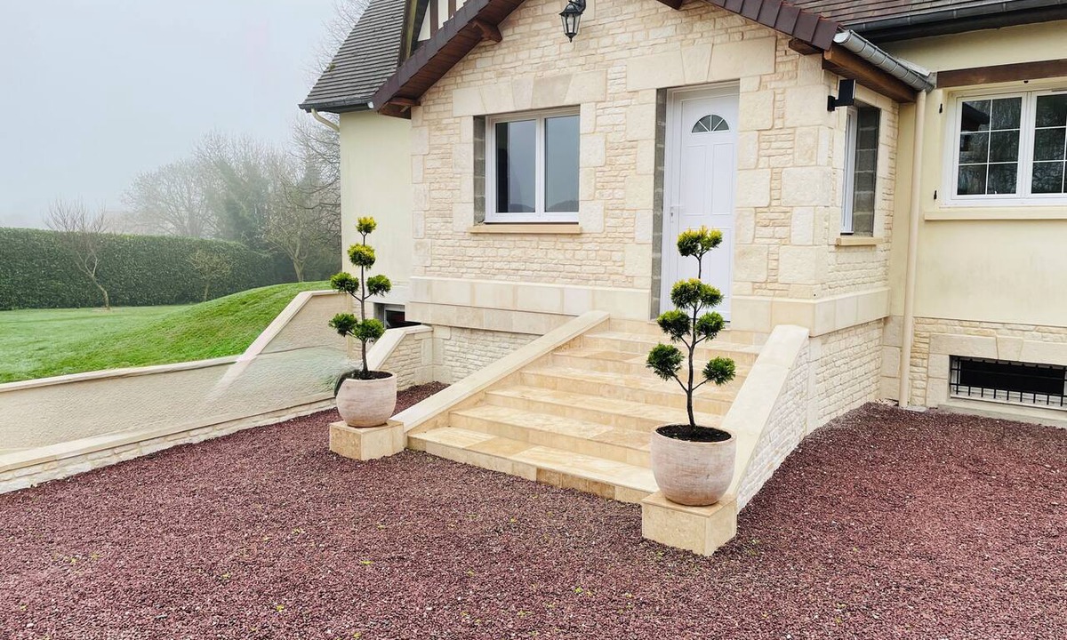 Conde-sur-Seulles House | Air-conditioned Normandy vacation rental with a private pool