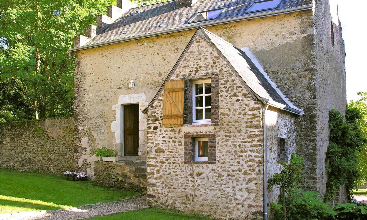 Conflans-sur-Anille House | Amazing home in Conflans sur Anille with sauna