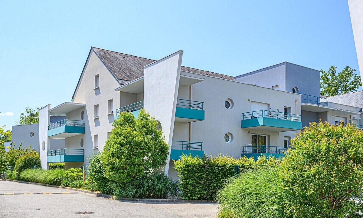 Plescop Apartment | Apartment Stay for 4 in Plescop
