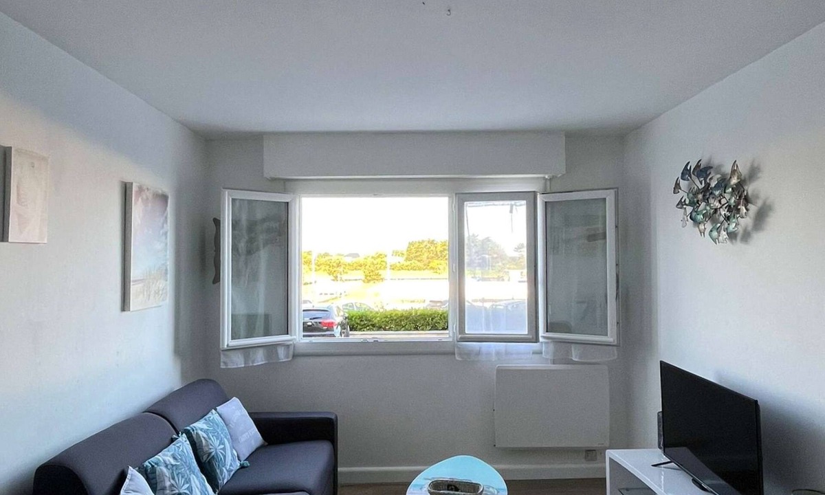 Courseulles-sur-Mer Apartment | Apartment with back to marina - Close to beach
