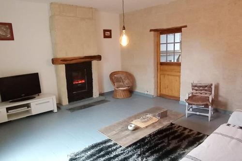 La Chartre-sur-le-Loir Apartment | Appartement rez de jardin