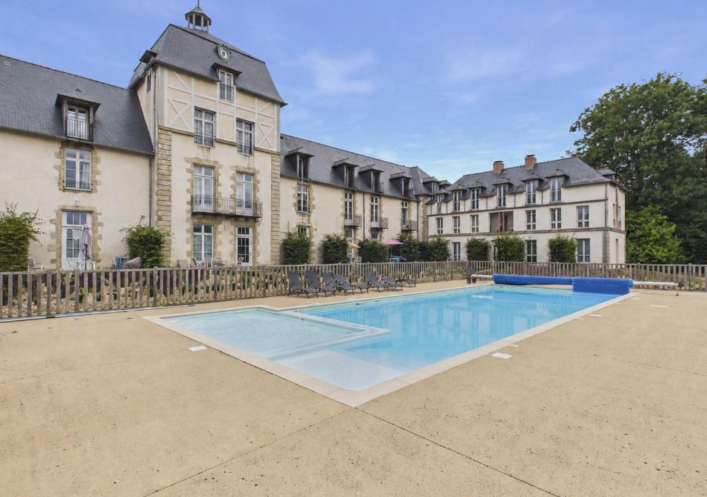 Baden Apartment | Appartement dans un château avec piscine - 4 pers