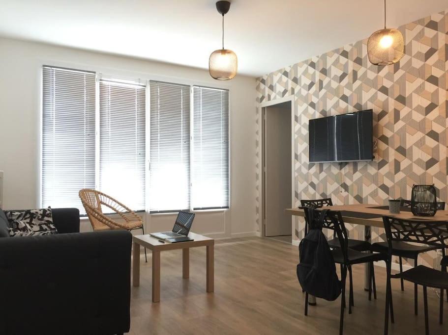 Ifs Apartment | Appt 4 chambres avec balcon, Spinelle