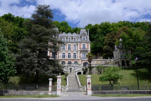 Rochecorbon Hotel | Art Hotel