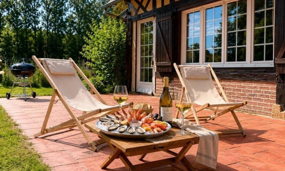 Royville House | At Madi's | Charming farmhouse near Dieppe