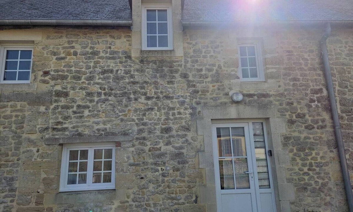 Vierville-sur-Mer Apartment | At the Port of OMAHA Home A