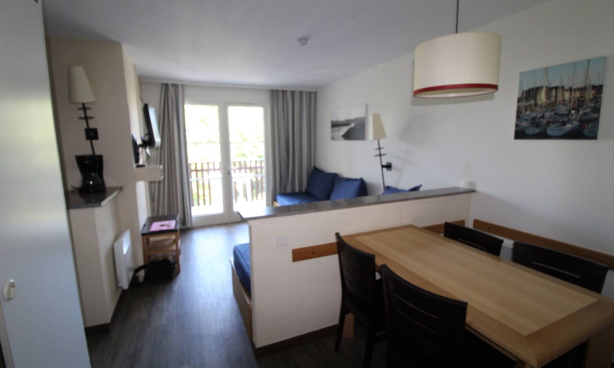 Arzon Apartment | Attractive, well-equipped T2 apartment 2 minutes' walk from the beach and port