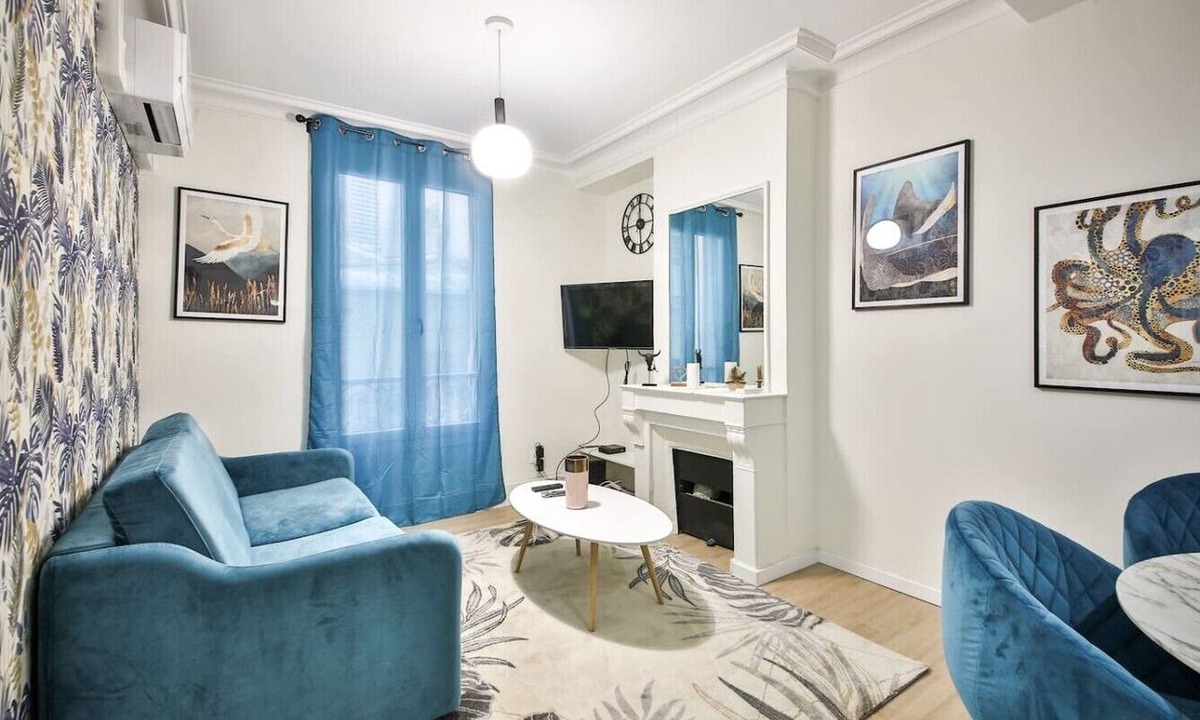Faubourg-du-Roule Apartment | B0.4 people—Champs-Élysées—Arc de Triomphe#paris8#AC