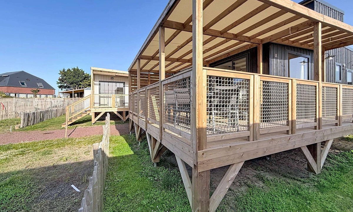 Saint-Pair-sur-Mer Ski Chalet | Beach house - 6 guests, heated pool - St-Pair