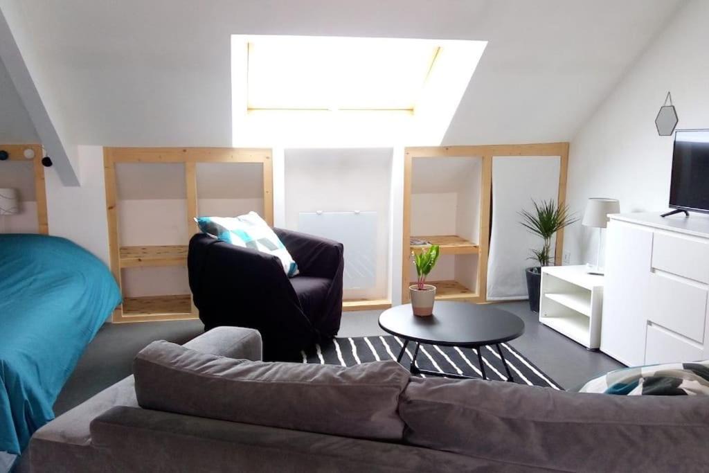 Vannes Apartment | BEAU studio avec jardin proche gare /centre ville
