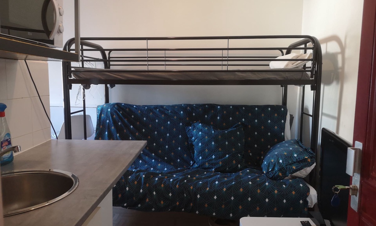 Quartier de la Goutte-d'Or Apartment | Beautiful Studio near Sacré Coeur