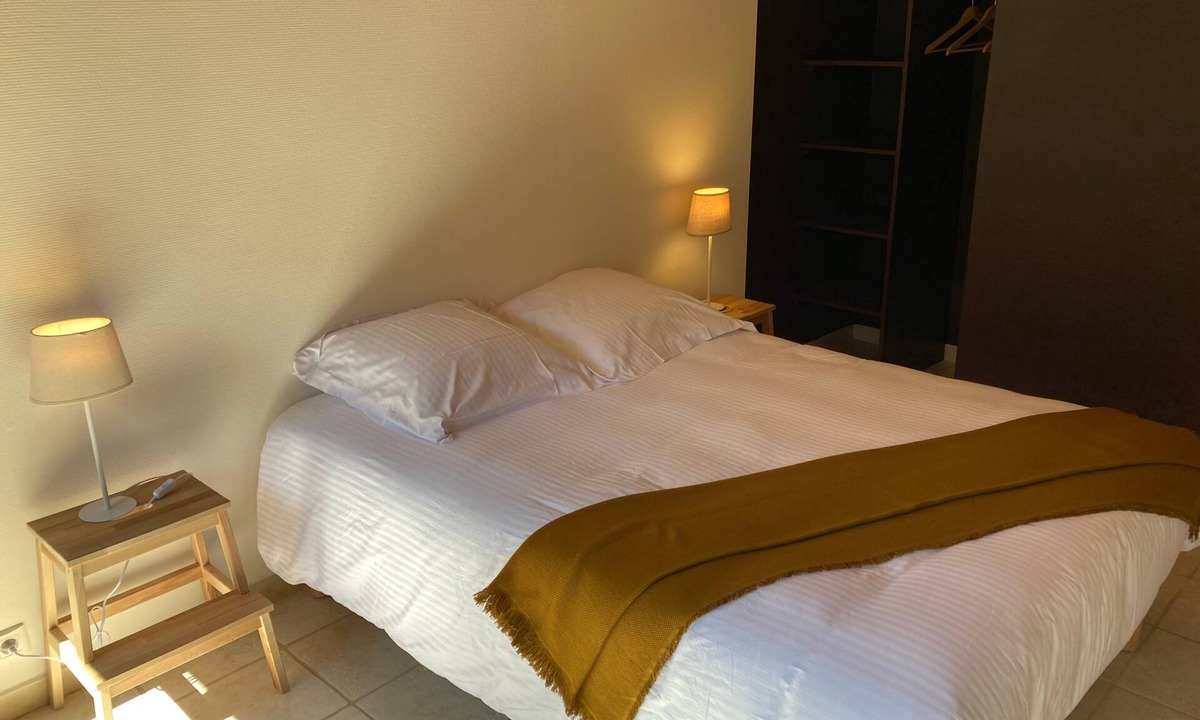Penvenan Bed & Breakfast | Bed and Breakfast 'Ti Brao - Curie' with Shared Garden and Wi-Fi