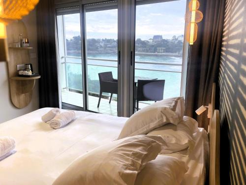 Dinard Hotel | Best Western Hotel Le Crystal Dinard