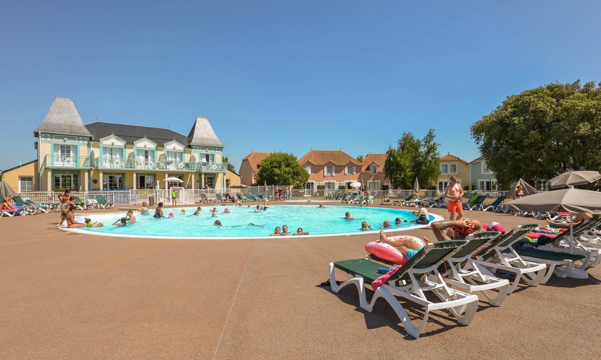 Bourgenay Apartment | Bourgenay Flat Near Coastal Slopes