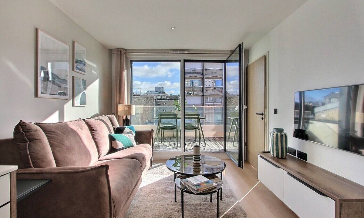 Grenelle Apartment | Bright 1BD apt with terrace near Eiffel Tower, AC, elevator, insurance incl.