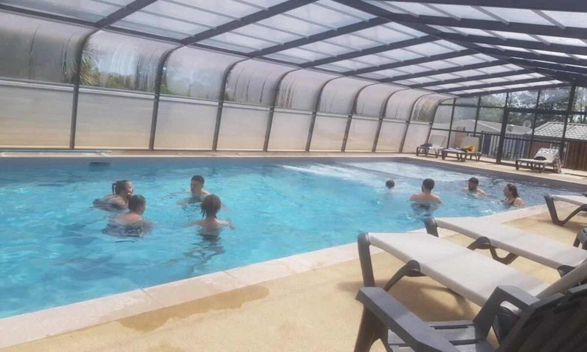 Baye House | Camping 3 étoiles - Piscine - ccbff00