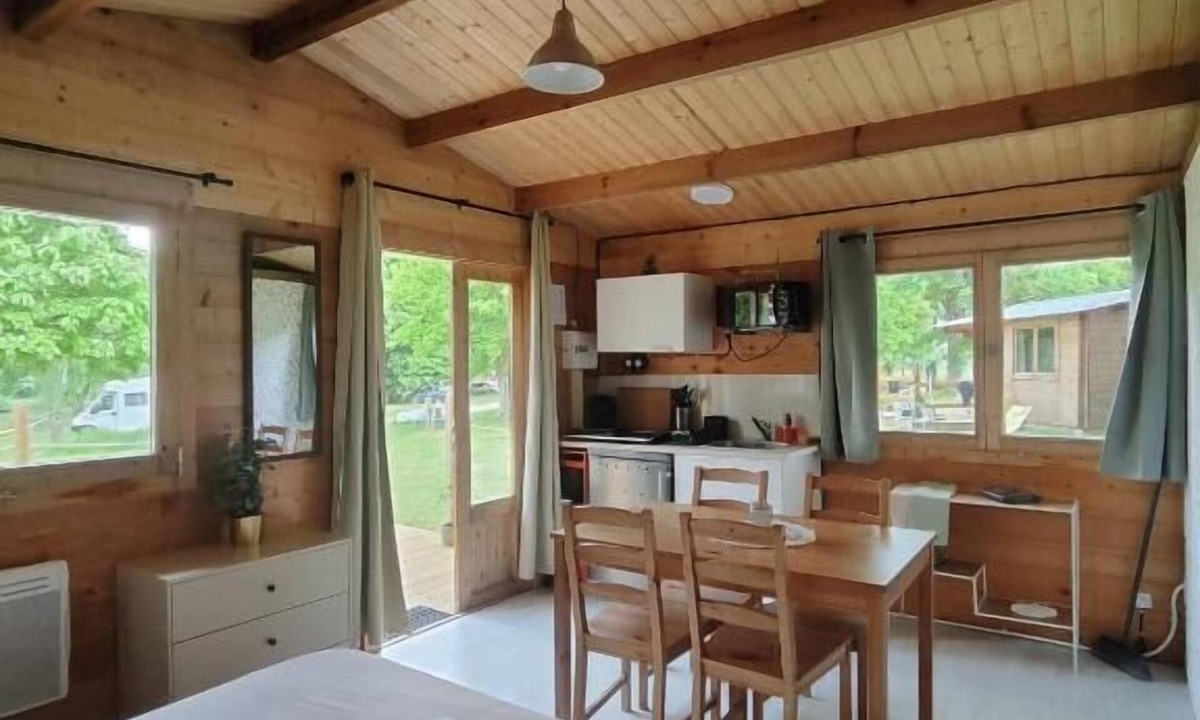 Prunay-Cassereau RV Rental | Camping Les Rochelles