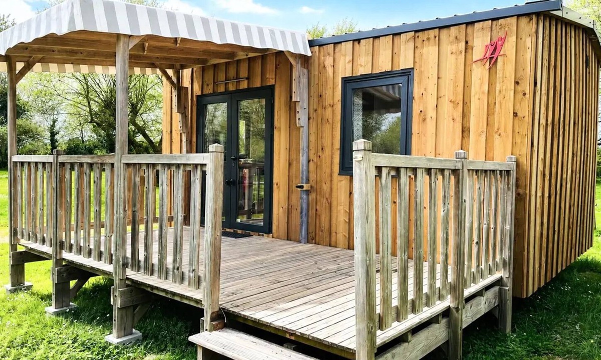 Guerande Cabin | Campsite La Fontaine* - Surfer Cabin 3 rooms 4 people Without Bathroom