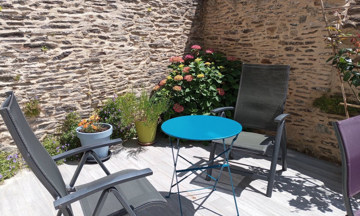 Cancale Apartment | Cancale le port appt 2 pers with courtyard, very bright15 km from ST MALO