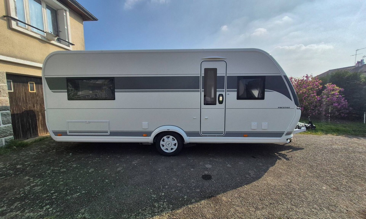 Chartres-de-Bretagne House | Caravan hobby 560 FC prestige