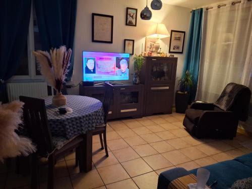 Eu House | Caro