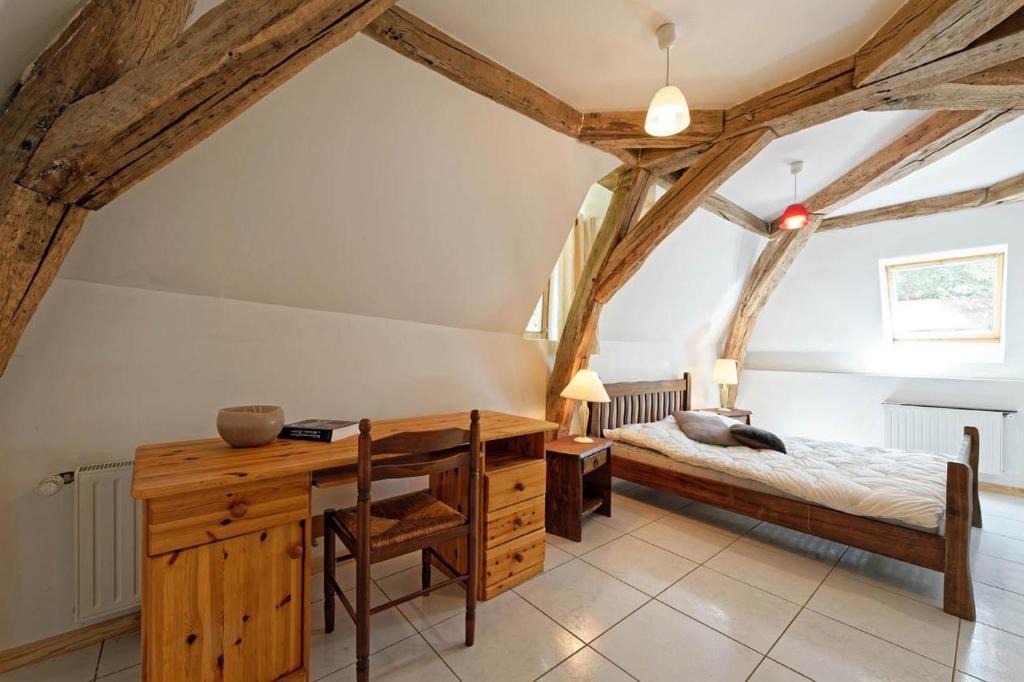 Saint-Forgeot Bed & Breakfast | Château de Millery