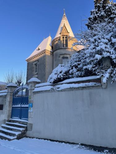 Parthenay Bed & Breakfast | Château Maranne