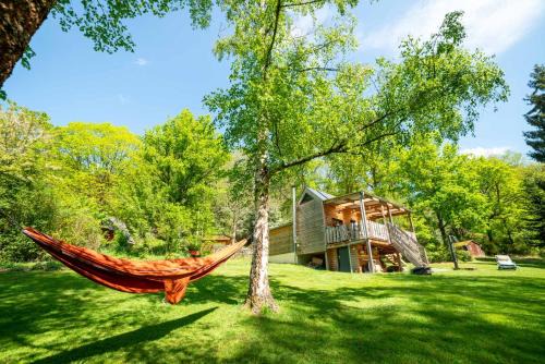 Villiers-Charlemagne House | Chalet bord de rivière, 7500 m2 de nature