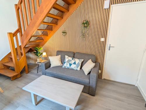 Quimper Apartment | Chaleureux T3 Duplex Centre - 10 min de la gare à pied