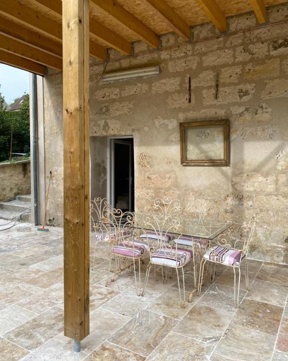 Chars House | Chambre avec belle terrasse