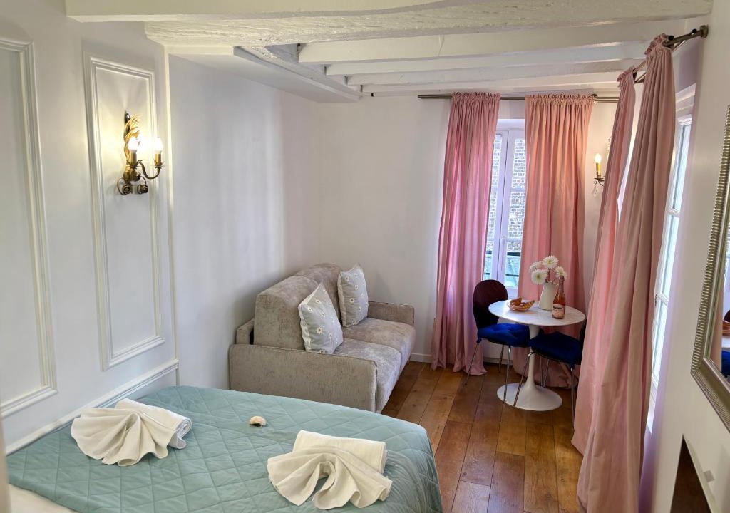 5th Arrondissement Apartment | Charme Paris 5 - Panthéon Latin Quartier -Aldaro