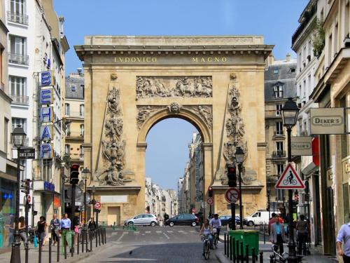 Porte-Saint-Martin Apartment | Charming apartment 40 m2, 10th