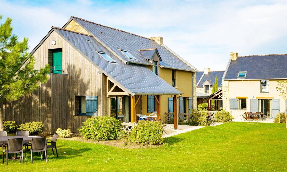 Cancale Cottage | Charming Breton Duplex Cottage