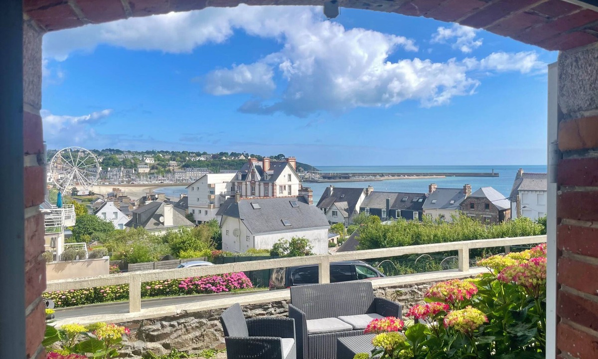 Binic Apartment | Charming sea view accommodation