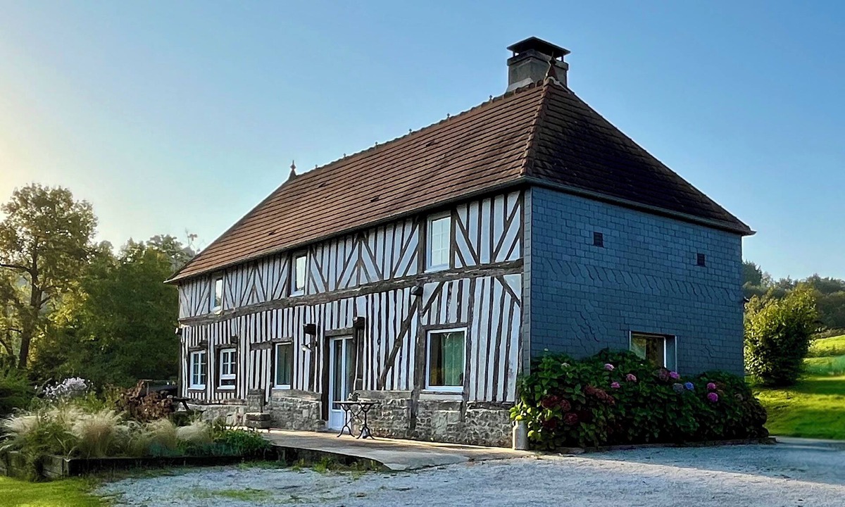 Periers-en-Auge House | Charming Normandy house with large garden and caravan, 10 min from Cabourg