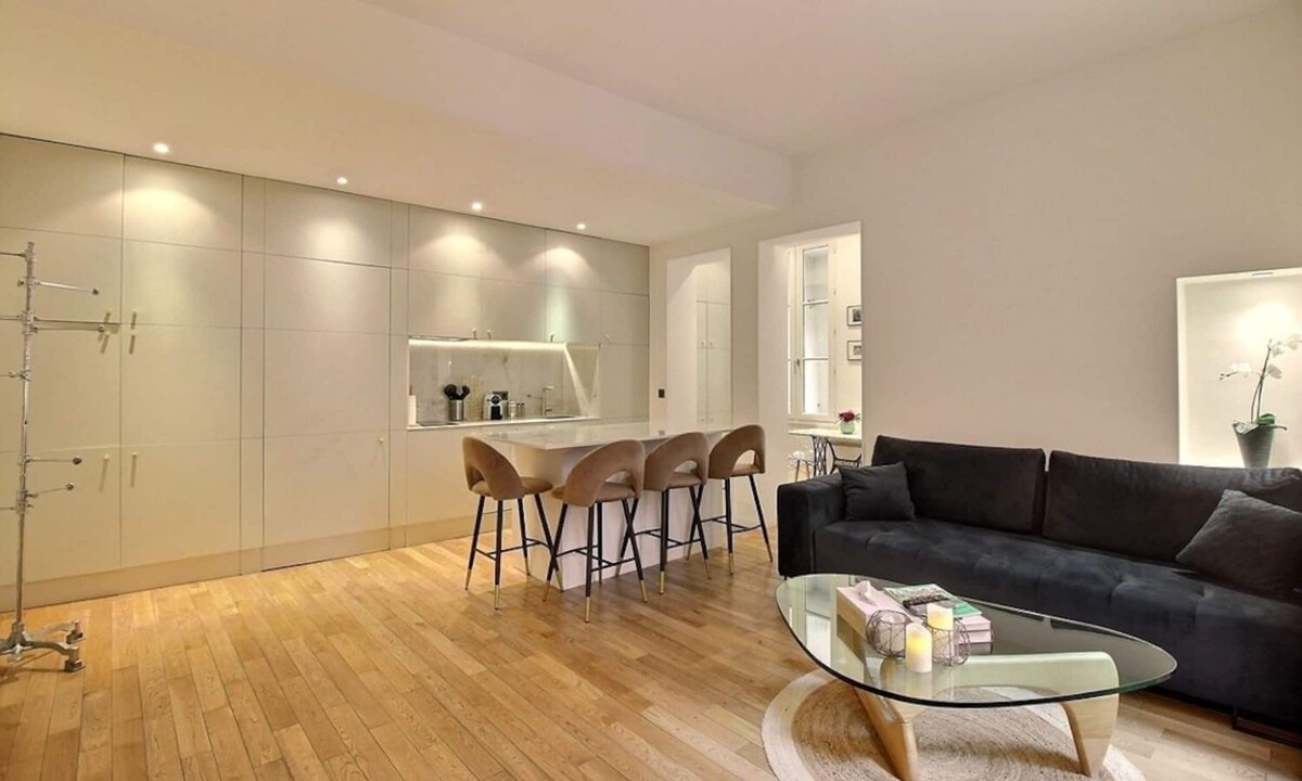 Les Halles Apartment | Charming & Quiet - 1 Bedroom, 1 Bath Apartment - Louvre & Rivoli