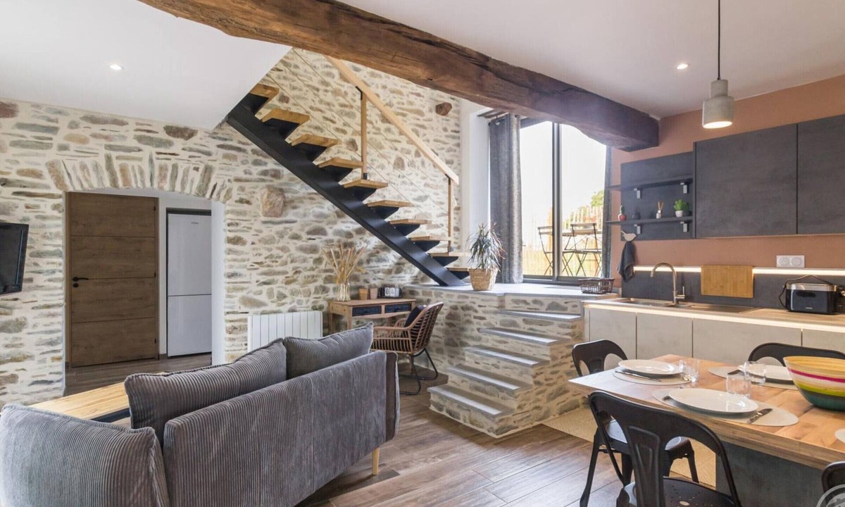 Bretteville Cottage | Charming Stone Barn Near the Sea
