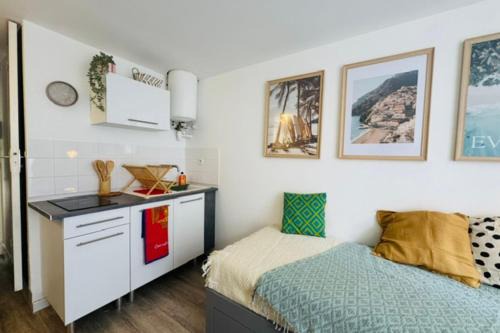 Haie Vigne Apartment | Charming studio for two in the heart of Caen