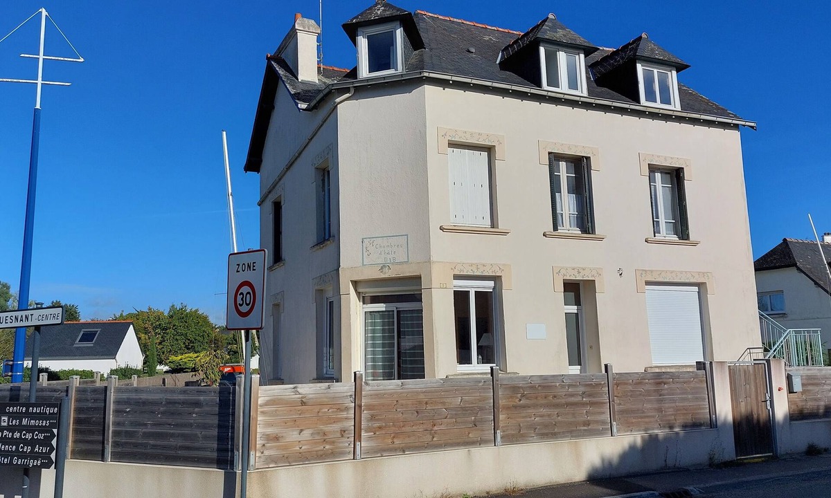 Fouesnant Apartment | 🏖️ Coastal Getaway at Cap Coz – Spacious Apartment Just Steps from the Sea